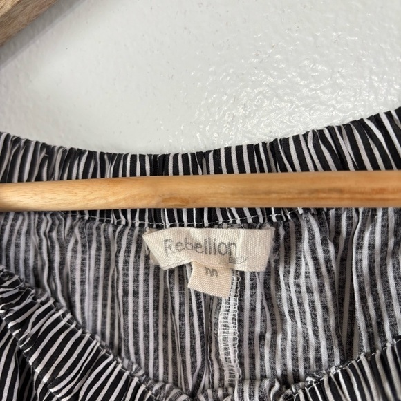 Rebellion Black/White 100% Cotton Striped Bell Sleeve Blouse Size M - Picture 3 of 5